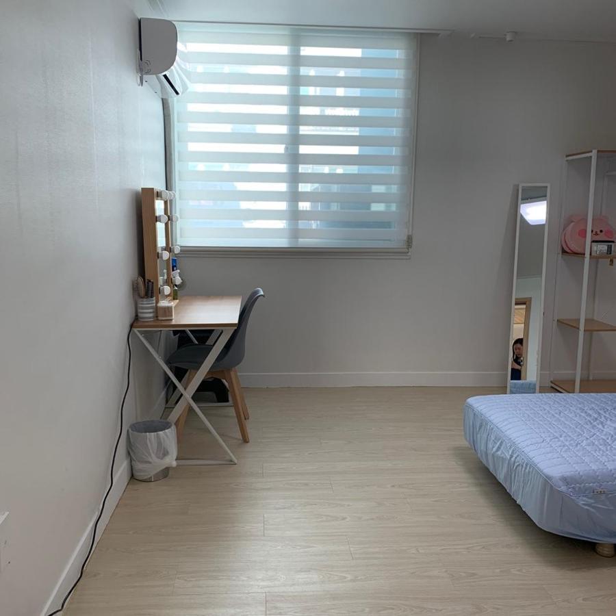Jeju Guesthouse Togŭnnae Dış mekan fotoğraf