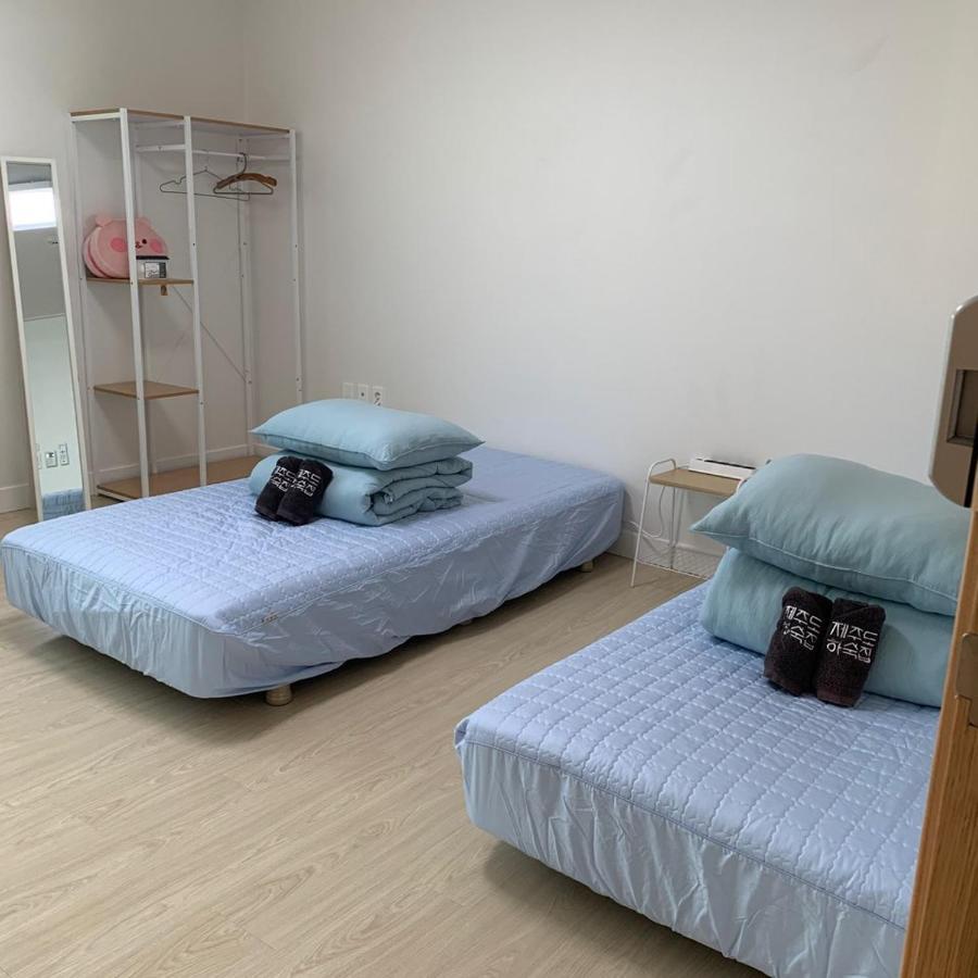 Jeju Guesthouse Togŭnnae Dış mekan fotoğraf